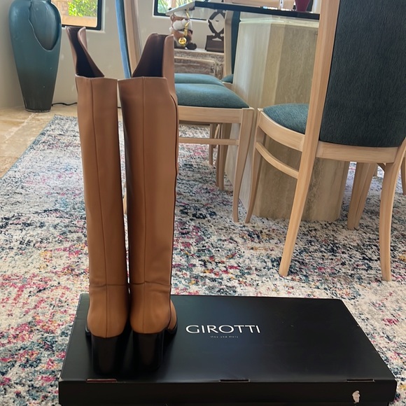 Over the knee boots, made in Italy, brand new with box. No return - Picture 3 of 3